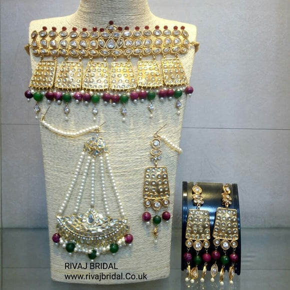 KUNDAN SETS